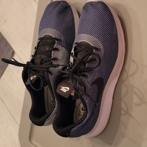 Nike Men's athletic shoe size 11